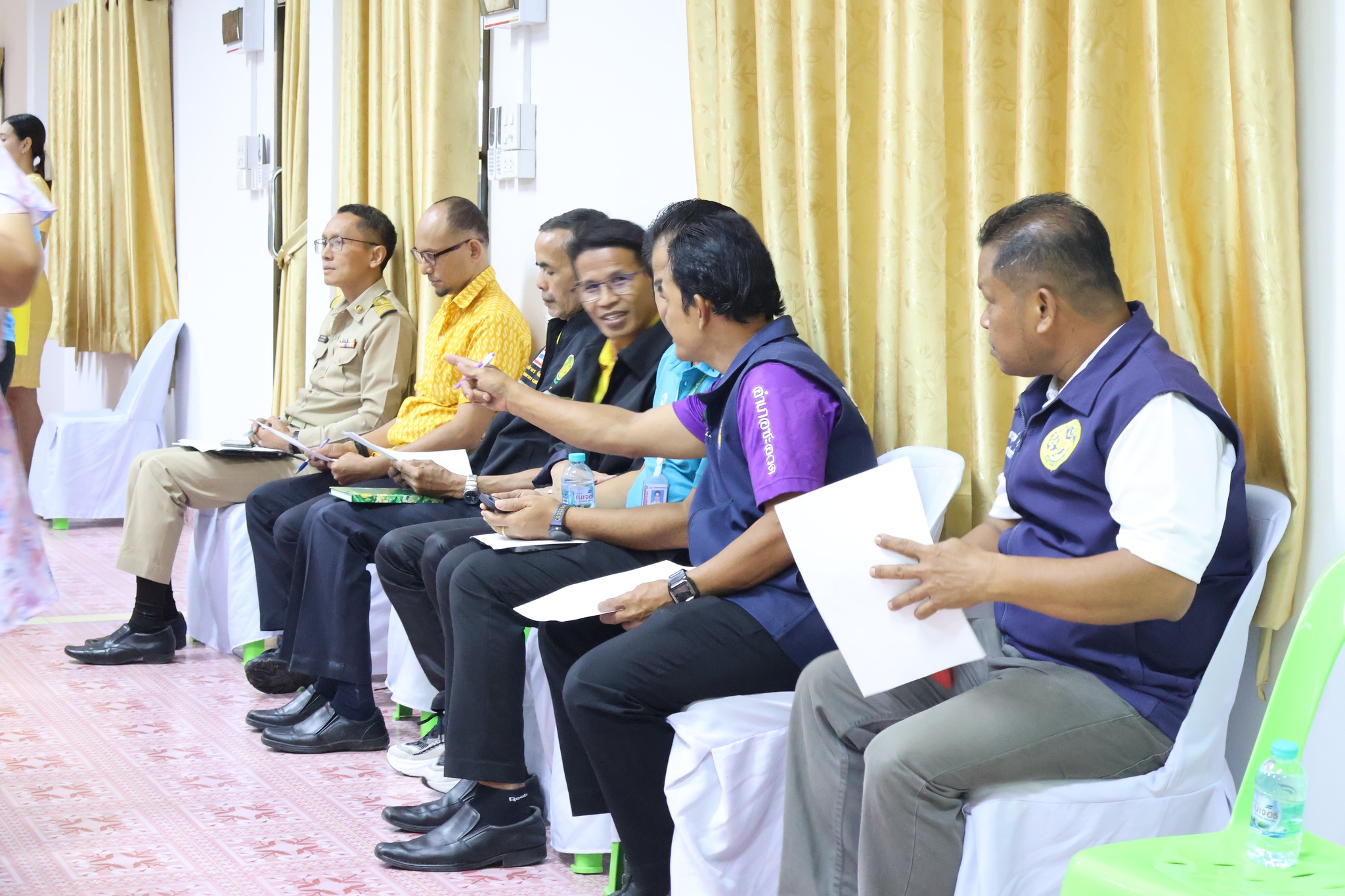เป็นประธานการประชุมหัวหน้าส่วนราชการ หัวหน้าหน่วยงานรัฐวิสาหกิจ ปลัดอำเภอ ผู้บริหารสถานศึกษา ผู้บริหารองค์กรปกครองส่วนท้องถิ่น